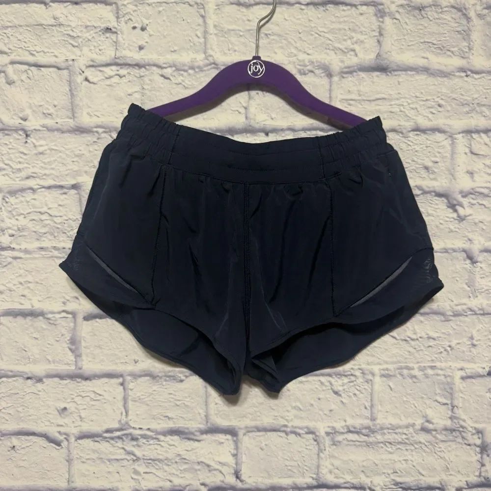 Lululemon Hotty Hot Short II *2.5"
True Navy (Second Release) Size 6